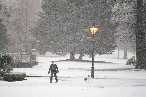 英国降雪预报警告称，三次“突发天气事件”