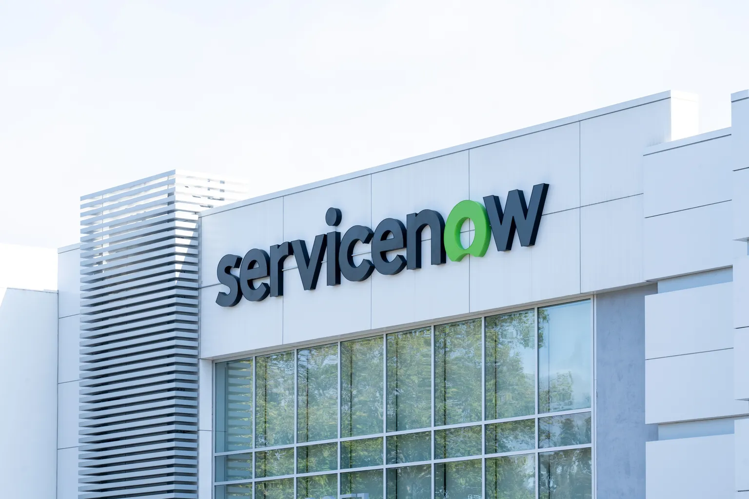 ServiceNow股票第三季度分析：增